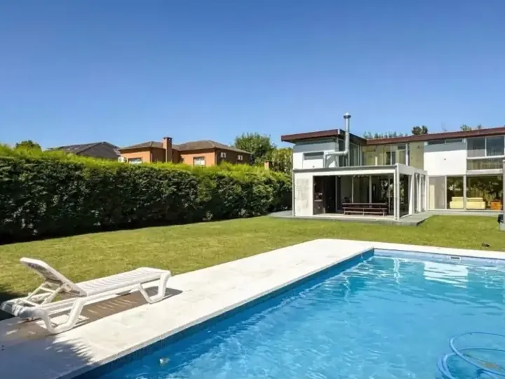 Casa de 6 ambientes en San Isidro Labrador